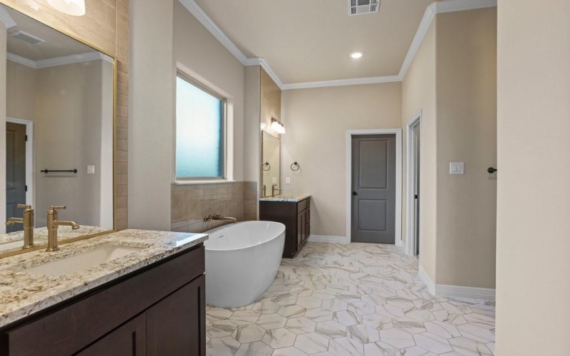 2136 Oak Draw Court, Belton, TX 76513, 5 Habitaciones Habitaciones , ,3 BañosBaños,Residential,En Venta,2136 Oak Draw Court,0,21071389