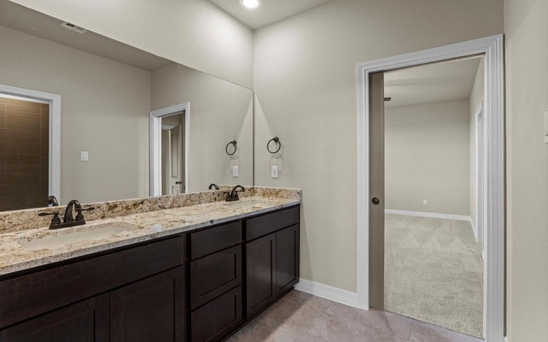 2136 Oak Draw Court, Belton, TX 76513, 5 Habitaciones Habitaciones , ,3 BañosBaños,Residential,En Venta,2136 Oak Draw Court,0,21071389
