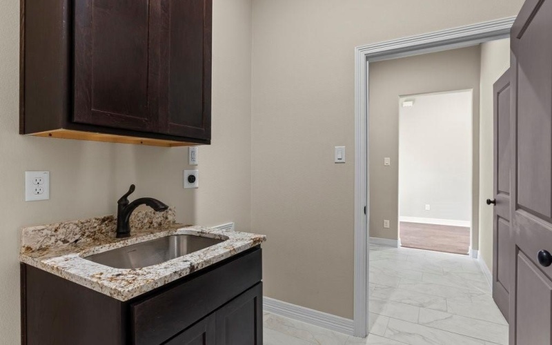 2136 Oak Draw Court, Belton, TX 76513, 5 Habitaciones Habitaciones , ,3 BañosBaños,Residential,En Venta,2136 Oak Draw Court,0,21071389