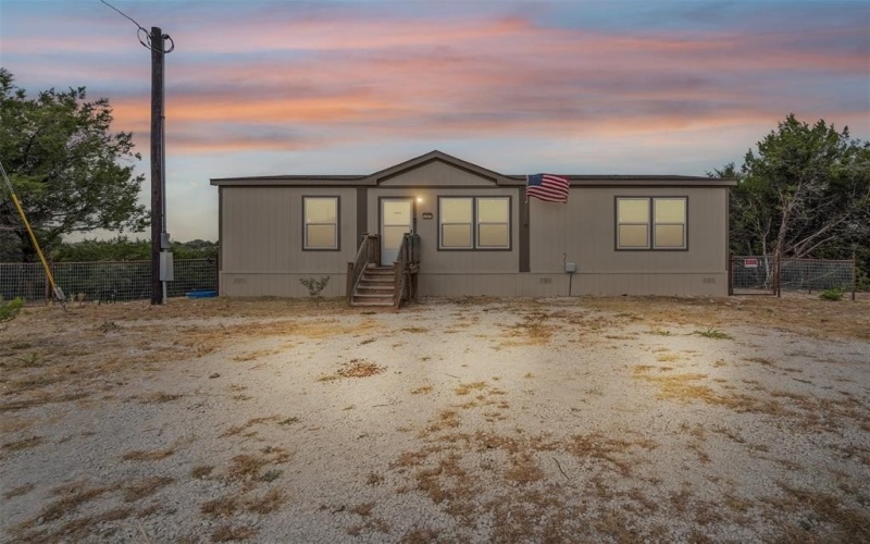 637 Lois Circle, Granbury, TX 76049, 3 Bedrooms Bedrooms, ,2 BathroomsBathrooms,Residential,For Sale,637 Lois Circle,0,21084225