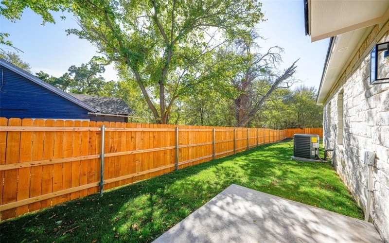 105 S Barron, Covington, TX 76636, 3 Bedrooms Bedrooms, ,2 BathroomsBathrooms,Residential,For Sale,105 S Barron,0,21090900