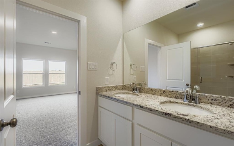 471 Suffolk Drive, Ferris, TX 75125, 4 Habitaciones Habitaciones , ,2 BañosBaños,Residential,En Venta,471 Suffolk Drive,0,21091130