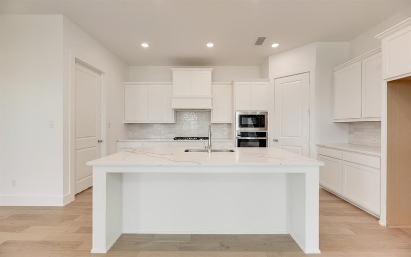 312 Kite Street, Celina, TX 75009, 4 Bedrooms Bedrooms, ,3 BathroomsBathrooms,Residential,For Sale,312 Kite Street,0,21091208