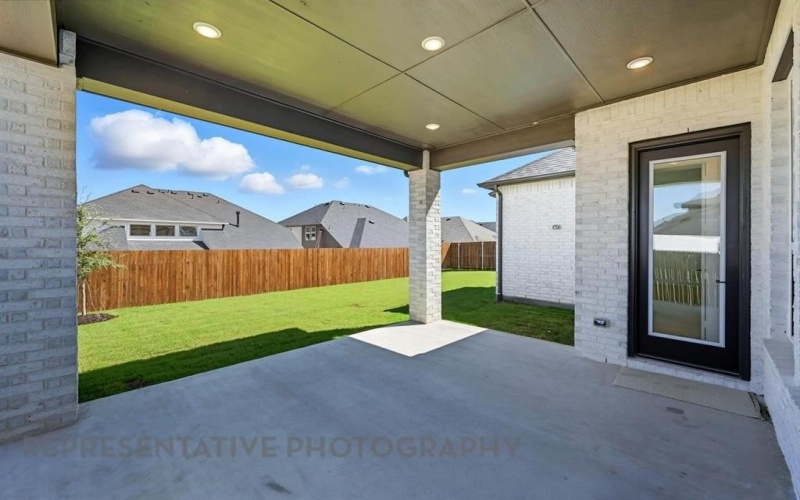929 Mumms Field Drive, Fort Worth, TX 76247, 4 Habitaciones Habitaciones , ,5 BañosBaños,Residential,En Venta,929 Mumms Field Drive,0,21091218