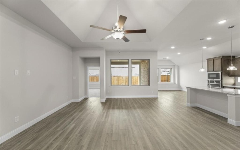 4043 Bedford Drive, Heartland, TX 75114, 4 Bedrooms Bedrooms, ,3 BathroomsBathrooms,Residential,For Sale,4043 Bedford Drive,0,21091238