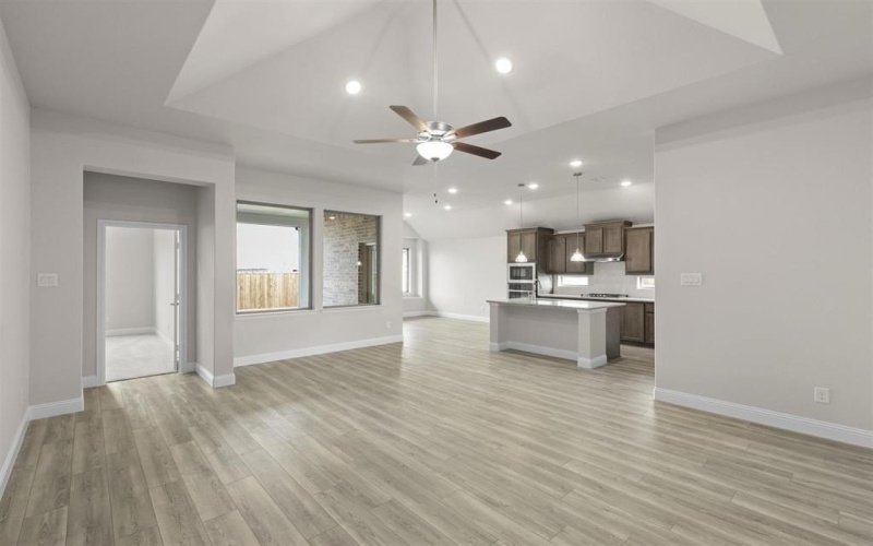 4043 Bedford Drive, Heartland, TX 75114, 4 Bedrooms Bedrooms, ,3 BathroomsBathrooms,Residential,For Sale,4043 Bedford Drive,0,21091238