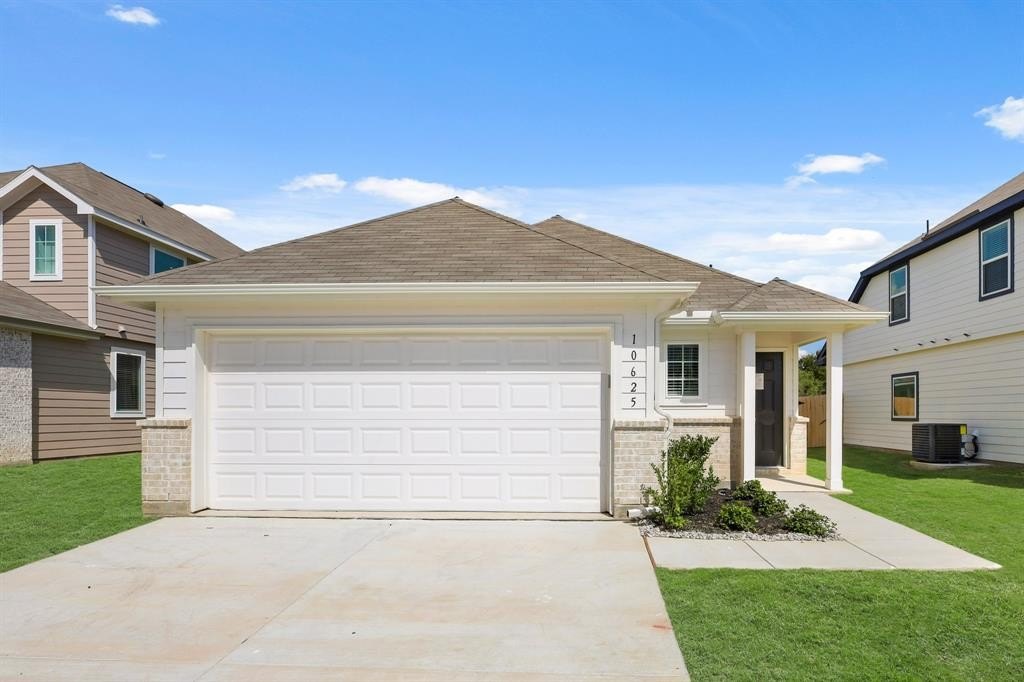 10625 Stag Lane, Fort Worth, TX 76036, 3 Bedrooms Bedrooms, ,2 BathroomsBathrooms,Residential,For Sale,10625 Stag Lane,0,21091318