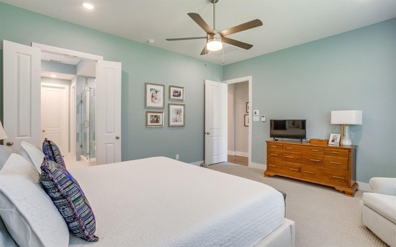 2132 Rolling Oaks Drive, Fort Worth, TX 76008, 4 Bedrooms Bedrooms, ,5 BathroomsBathrooms,Residential,For Sale,2132 Rolling Oaks Drive,0,21091450