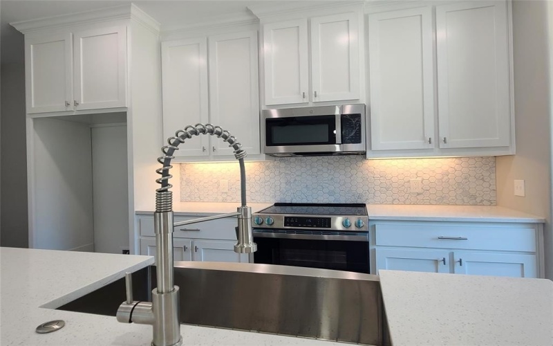 507 NE 5th Avenue, Durant, OK 74701, 6 Habitaciones Habitaciones , ,5 BañosBaños,Residential,En Venta,507 NE 5th Avenue,0,21091486