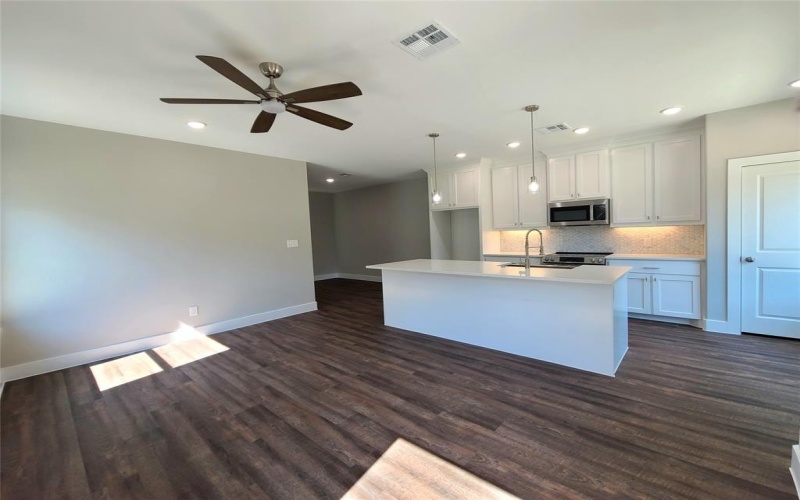 507 NE 5th Avenue, Durant, OK 74701, 6 Habitaciones Habitaciones , ,5 BañosBaños,Residential,En Venta,507 NE 5th Avenue,0,21091486