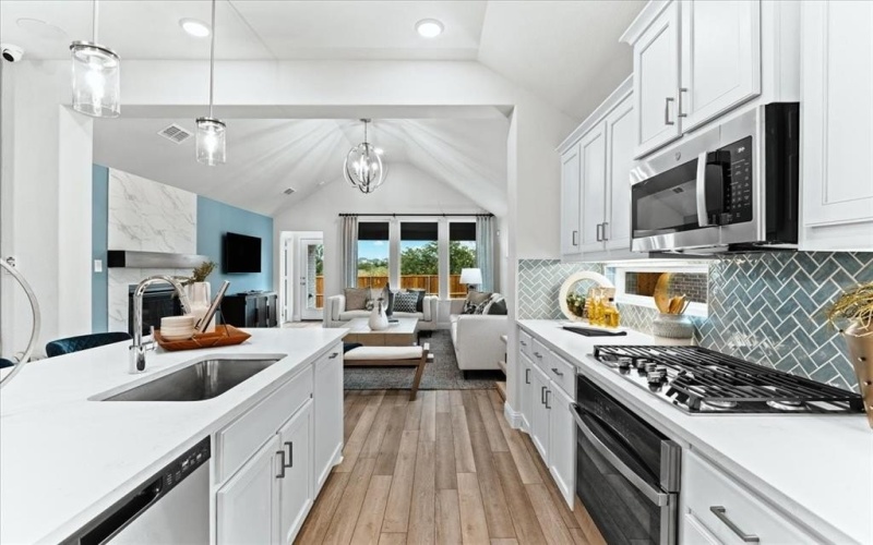 2210 Walden Pond Boulevard, Forney, TX 75126, 4 Habitaciones Habitaciones , ,3 BañosBaños,Residential,En Venta,2210 Walden Pond Boulevard,0,21091491