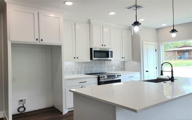 131 S McLean Drive, Durant, OK 74701, 6 Habitaciones Habitaciones , ,5 BañosBaños,Residential,En Venta,131 S McLean Drive,0,21091551