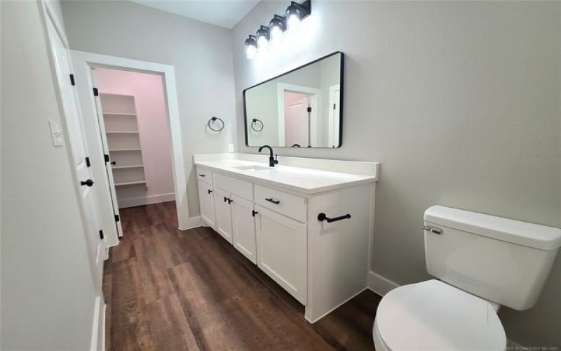 131 S McLean Drive, Durant, OK 74701, 6 Habitaciones Habitaciones , ,5 BañosBaños,Residential,En Venta,131 S McLean Drive,0,21091551