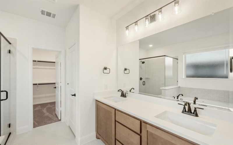 1545 Laurel Avenue, Aubrey, TX 76227, 4 Habitaciones Habitaciones , ,2 BañosBaños,Residential,En Venta,1545 Laurel Avenue,0,21091579
