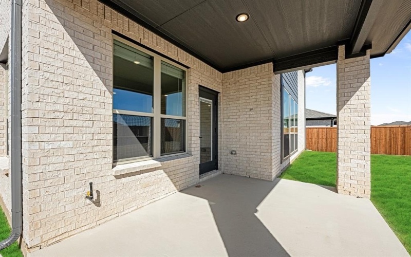 1545 Laurel Avenue, Aubrey, TX 76227, 4 Habitaciones Habitaciones , ,2 BañosBaños,Residential,En Venta,1545 Laurel Avenue,0,21091579