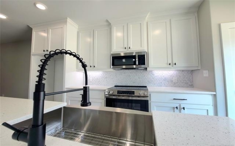 125 S McLean Drive, Durant, OK 74701, 6 Habitaciones Habitaciones , ,5 BañosBaños,Residential,En Venta,125 S McLean Drive,0,21091598