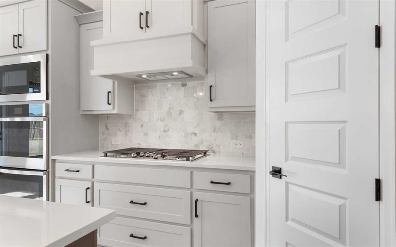 6913 Lanner Lane, Fort Worth, TX 76179, 4 Bedrooms Bedrooms, ,3 BathroomsBathrooms,Residential,For Sale,6913 Lanner Lane,0,21091617