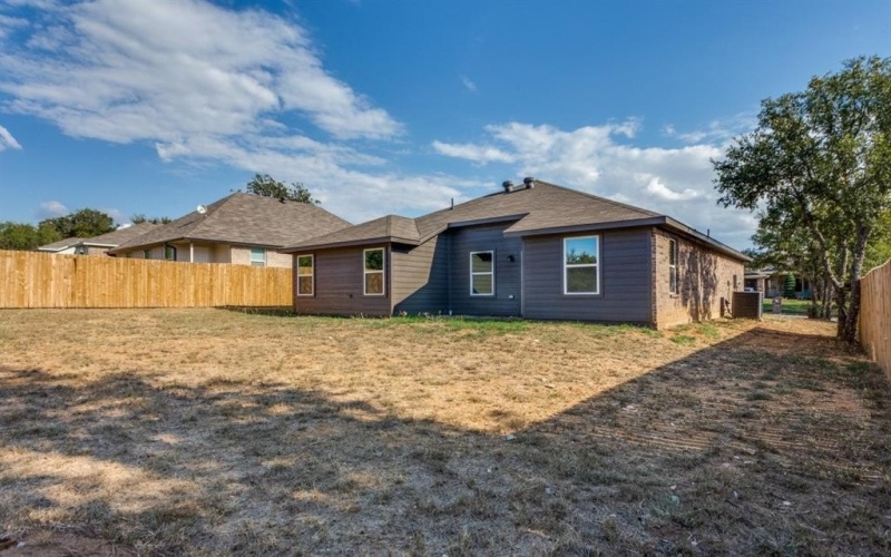 1523 Jacqueline Lane, Graham, TX 76450, 3 Habitaciones Habitaciones , ,2 BañosBaños,Residential,En Venta,1523 Jacqueline Lane,0,21091656
