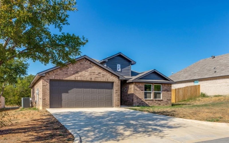1523 Jacqueline Lane, Graham, TX 76450, 3 Habitaciones Habitaciones , ,2 BañosBaños,Residential,En Venta,1523 Jacqueline Lane,0,21091656