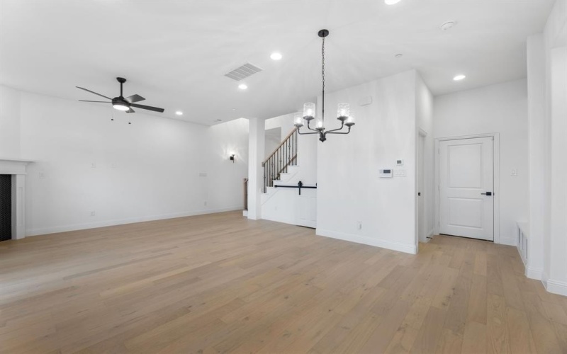 102 Kensington Drive, Lewisville, TX 75067, 3 Bedrooms Bedrooms, ,2 BathroomsBathrooms,Residential,For Sale,102 Kensington Drive,0,21091694