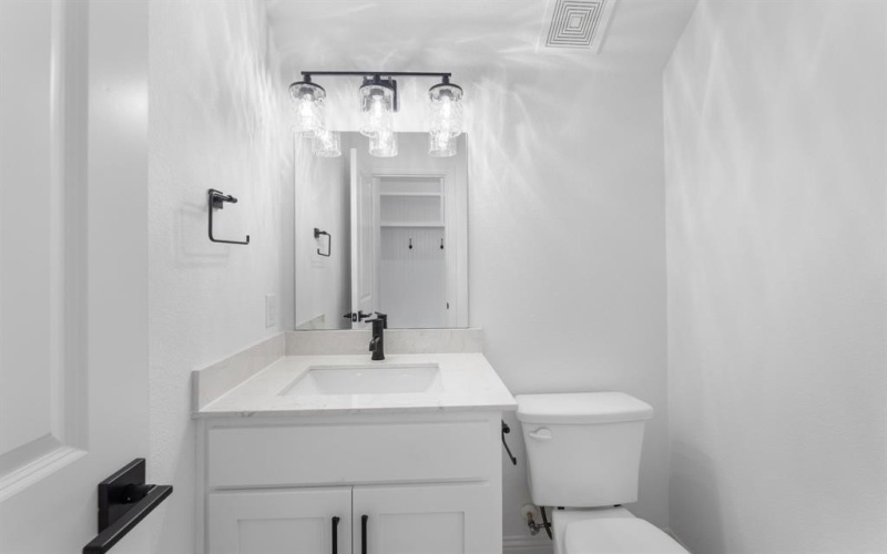 102 Kensington Drive, Lewisville, TX 75067, 3 Bedrooms Bedrooms, ,2 BathroomsBathrooms,Residential,For Sale,102 Kensington Drive,0,21091694