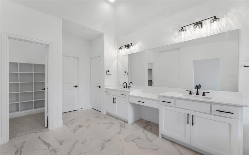 102 Kensington Drive, Lewisville, TX 75067, 3 Bedrooms Bedrooms, ,2 BathroomsBathrooms,Residential,For Sale,102 Kensington Drive,0,21091694