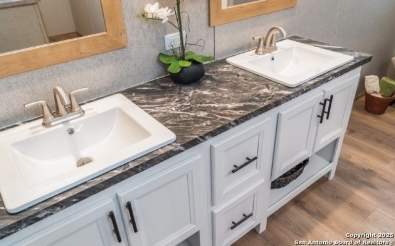 4124 Wegner Rd, New Braunfels, TX 78132-2555, 4 Habitaciones Habitaciones , ,2 BañosBaños,Residential,En Venta,4124 Wegner Rd,0,1916940