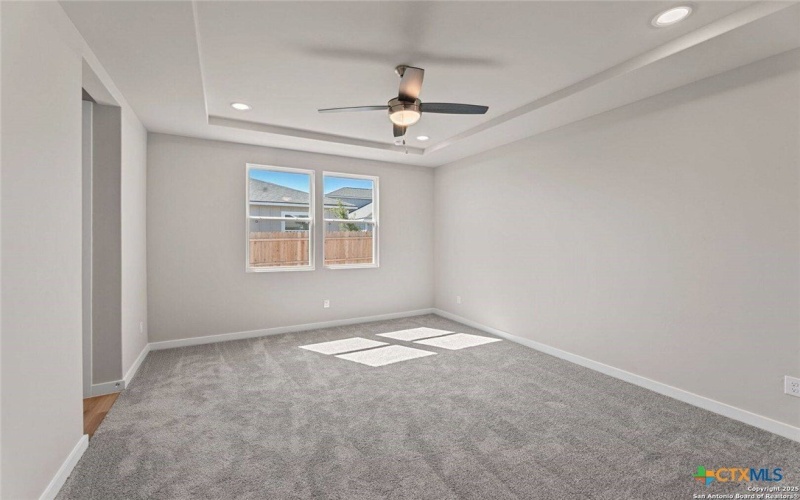 741 Whitman Street, New Braunfels, TX 78130, 4 Habitaciones Habitaciones , ,2 BañosBaños,Residential,En Venta,741 Whitman Street,0,595876