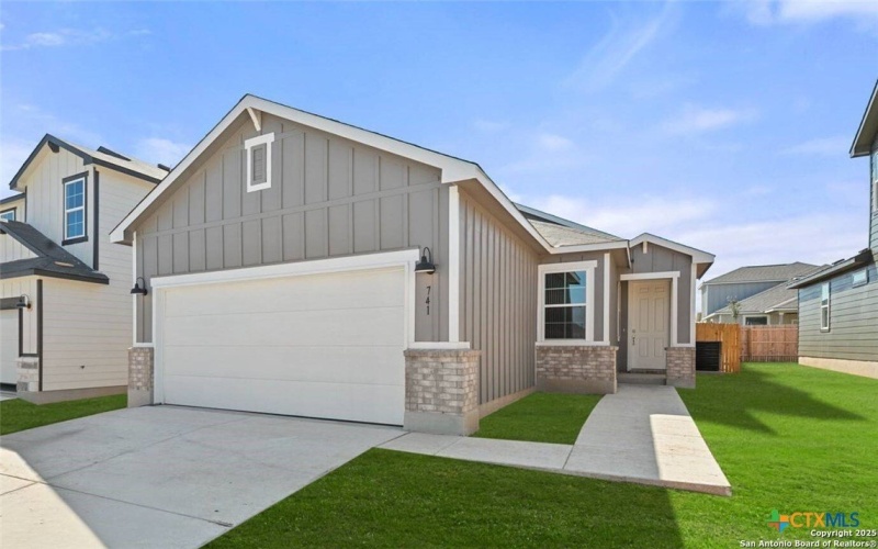 741 Whitman Street, New Braunfels, TX 78130, 4 Habitaciones Habitaciones , ,2 BañosBaños,Residential,En Venta,741 Whitman Street,0,595876