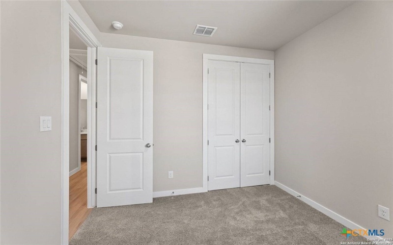 741 Whitman Street, New Braunfels, TX 78130, 4 Habitaciones Habitaciones , ,2 BañosBaños,Residential,En Venta,741 Whitman Street,0,595876