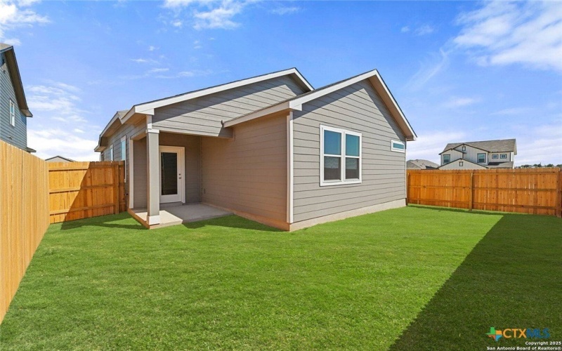 741 Whitman Street, New Braunfels, TX 78130, 4 Habitaciones Habitaciones , ,2 BañosBaños,Residential,En Venta,741 Whitman Street,0,595876