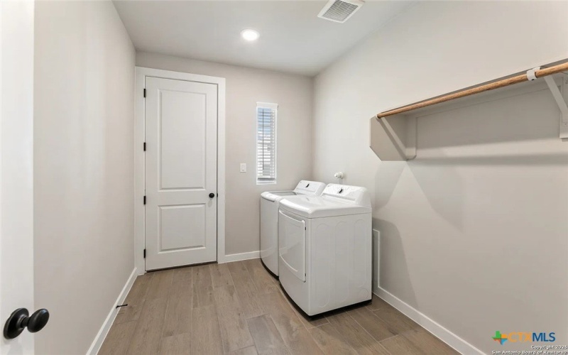 735 Langston Lane, New Braunfels, TX 78130, 4 Habitaciones Habitaciones , ,3 BañosBaños,Residential,En Venta,735 Langston Lane,0,595878