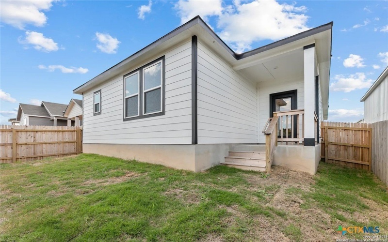 735 Langston Lane, New Braunfels, TX 78130, 4 Habitaciones Habitaciones , ,3 BañosBaños,Residential,En Venta,735 Langston Lane,0,595878