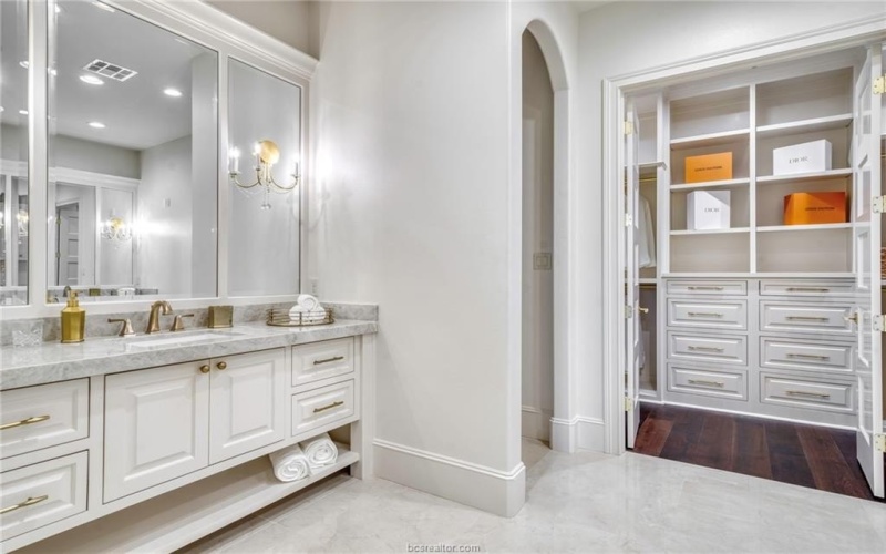 3309 Legacy Court, Bryan, TX 77802, 4 Bedrooms Bedrooms, ,3 BathroomsBathrooms,Residential,For Sale,3309 Legacy Court,0,25004505