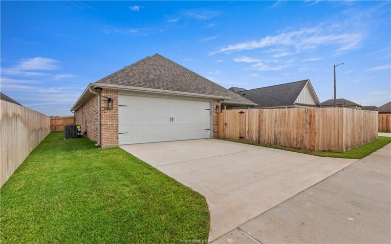 4018 Etonbury Avenue, College Station, TX 77845, 3 Bedrooms Bedrooms, ,2 BathroomsBathrooms,Residential,For Sale,4018 Etonbury Avenue,0,25011046