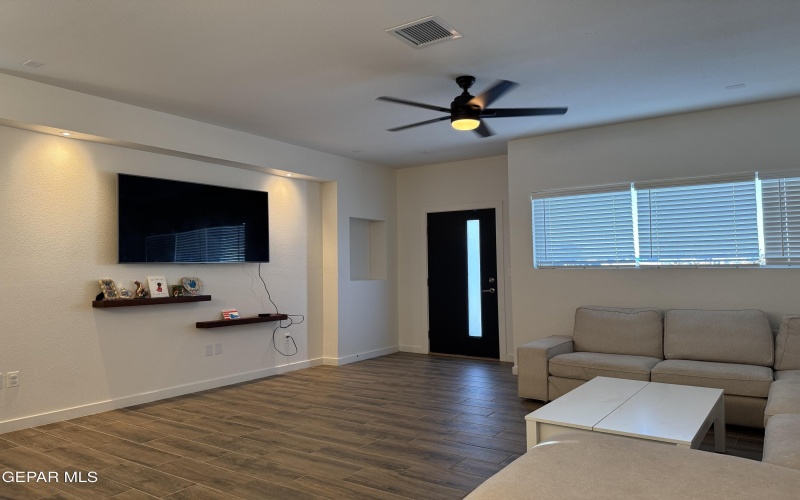 15148 Concentrate Avenue, El Paso, TX 79938, 3 Habitaciones Habitaciones , ,2 BañosBaños,Residential,En Venta,15148 Concentrate Avenue,0,932420