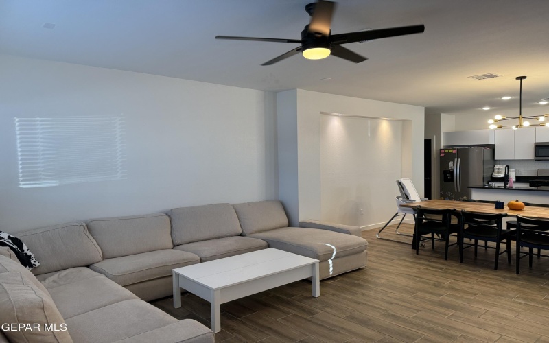 15148 Concentrate Avenue, El Paso, TX 79938, 3 Habitaciones Habitaciones , ,2 BañosBaños,Residential,En Venta,15148 Concentrate Avenue,0,932420