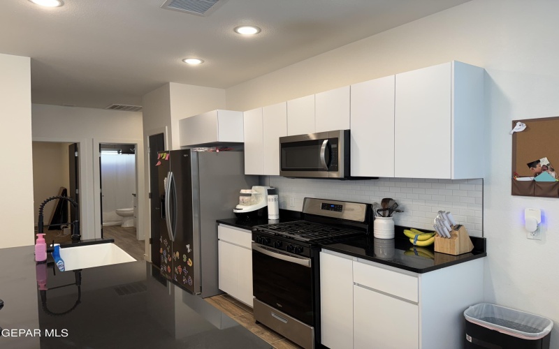 15148 Concentrate Avenue, El Paso, TX 79938, 3 Habitaciones Habitaciones , ,2 BañosBaños,Residential,En Venta,15148 Concentrate Avenue,0,932420