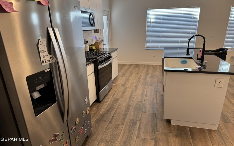 15148 Concentrate Avenue, El Paso, TX 79938, 3 Habitaciones Habitaciones , ,2 BañosBaños,Residential,En Venta,15148 Concentrate Avenue,0,932420