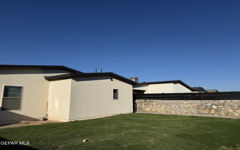 15148 Concentrate Avenue, El Paso, TX 79938, 3 Habitaciones Habitaciones , ,2 BañosBaños,Residential,En Venta,15148 Concentrate Avenue,0,932420