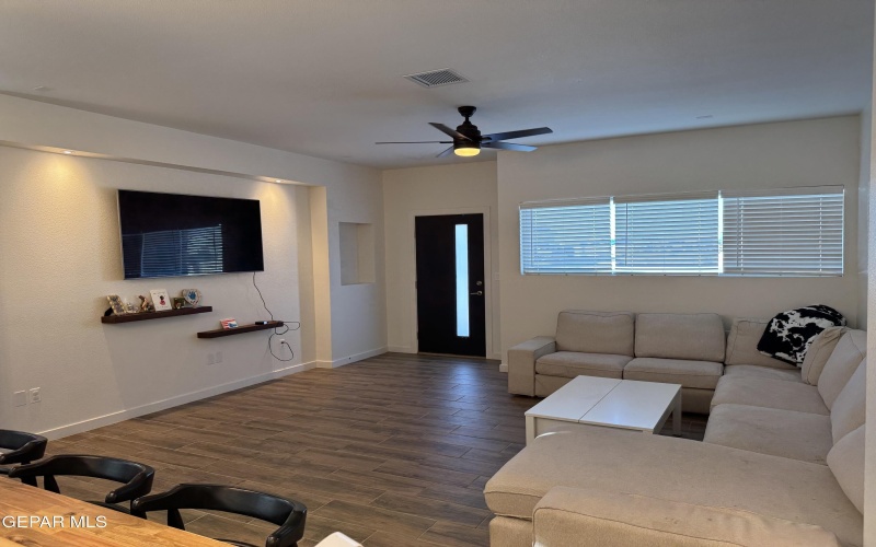 15148 Concentrate Avenue, El Paso, TX 79938, 3 Habitaciones Habitaciones , ,2 BañosBaños,Residential,En Venta,15148 Concentrate Avenue,0,932420