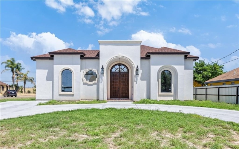 1810 Estrella Street, Roma, TX 78584, 4 Bedrooms Bedrooms, ,3 BathroomsBathrooms,Residential,For Sale,1810 Estrella Street,0,467600