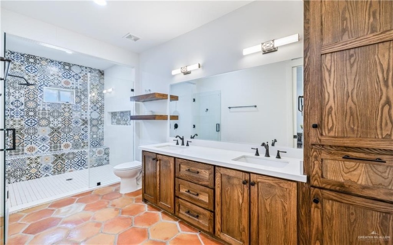 1810 Estrella Street, Roma, TX 78584, 4 Bedrooms Bedrooms, ,3 BathroomsBathrooms,Residential,For Sale,1810 Estrella Street,0,467600