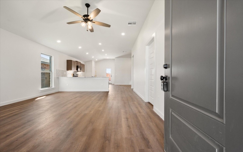 3017 139th Street, Lubbock, TX 79423, 3 Habitaciones Habitaciones , ,2 BañosBaños,Residential,En Venta,3017 139th Street,0,202562089