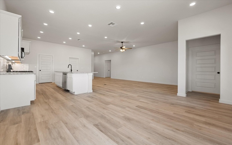 3022 139th Street, Lubbock, TX 79423, 4 Bedrooms Bedrooms, ,2 BathroomsBathrooms,Residential,For Sale,3022 139th Street,0,202562091