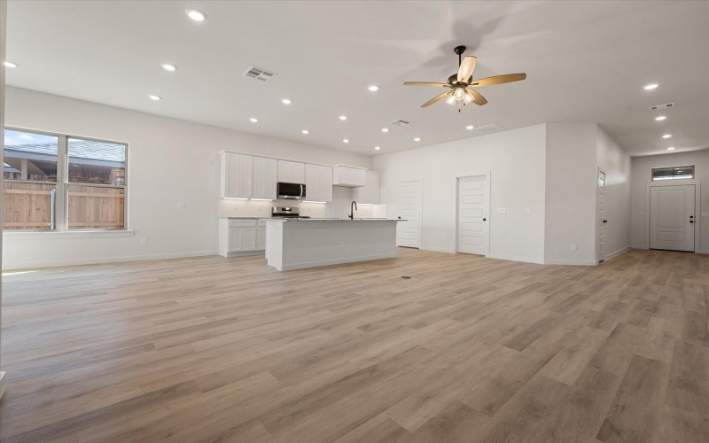 3022 139th Street, Lubbock, TX 79423, 4 Bedrooms Bedrooms, ,2 BathroomsBathrooms,Residential,For Sale,3022 139th Street,0,202562091