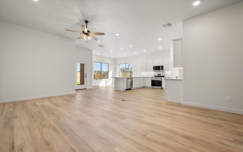 3002 139th Street, Lubbock, TX 79423, 4 Habitaciones Habitaciones , ,2 BañosBaños,Residential,En Venta,3002 139th Street,0,202562096