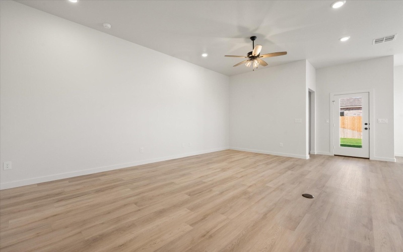 3002 139th Street, Lubbock, TX 79423, 4 Habitaciones Habitaciones , ,2 BañosBaños,Residential,En Venta,3002 139th Street,0,202562096