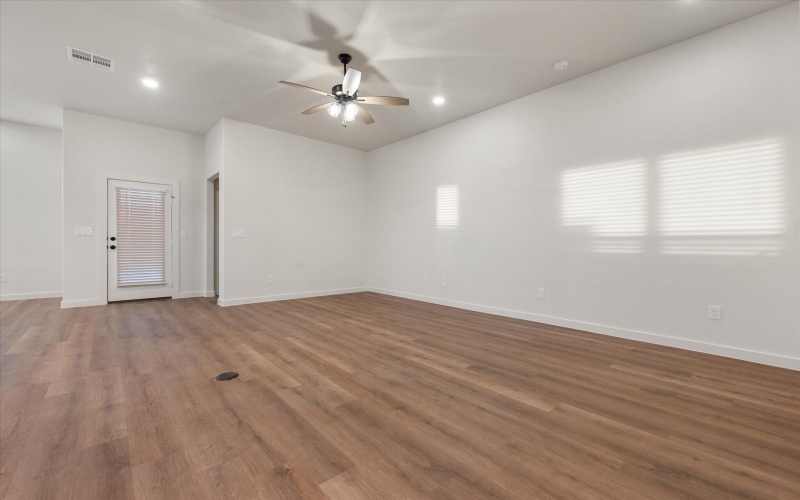 10608 Beaufort Avenue, Lubbock, TX 79424, 4 Habitaciones Habitaciones , ,2 BañosBaños,Residential,En Venta,10608 Beaufort Avenue,0,202562098