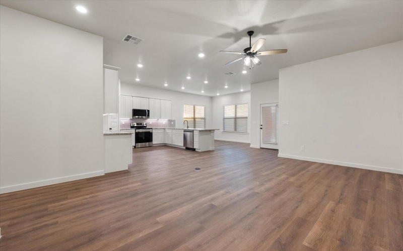 10608 Beaufort Avenue, Lubbock, TX 79424, 4 Habitaciones Habitaciones , ,2 BañosBaños,Residential,En Venta,10608 Beaufort Avenue,0,202562098